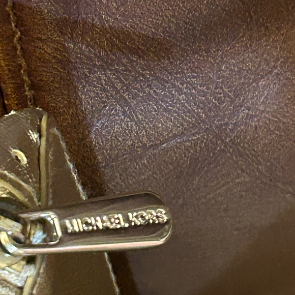 Michael Kors Metallic Gold Cosmetic Case - Picture 8 of 9